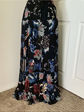 Black Floral Patchwork Tiered Chiffon Boho Maxi Skirt with Elastic Tied Waist